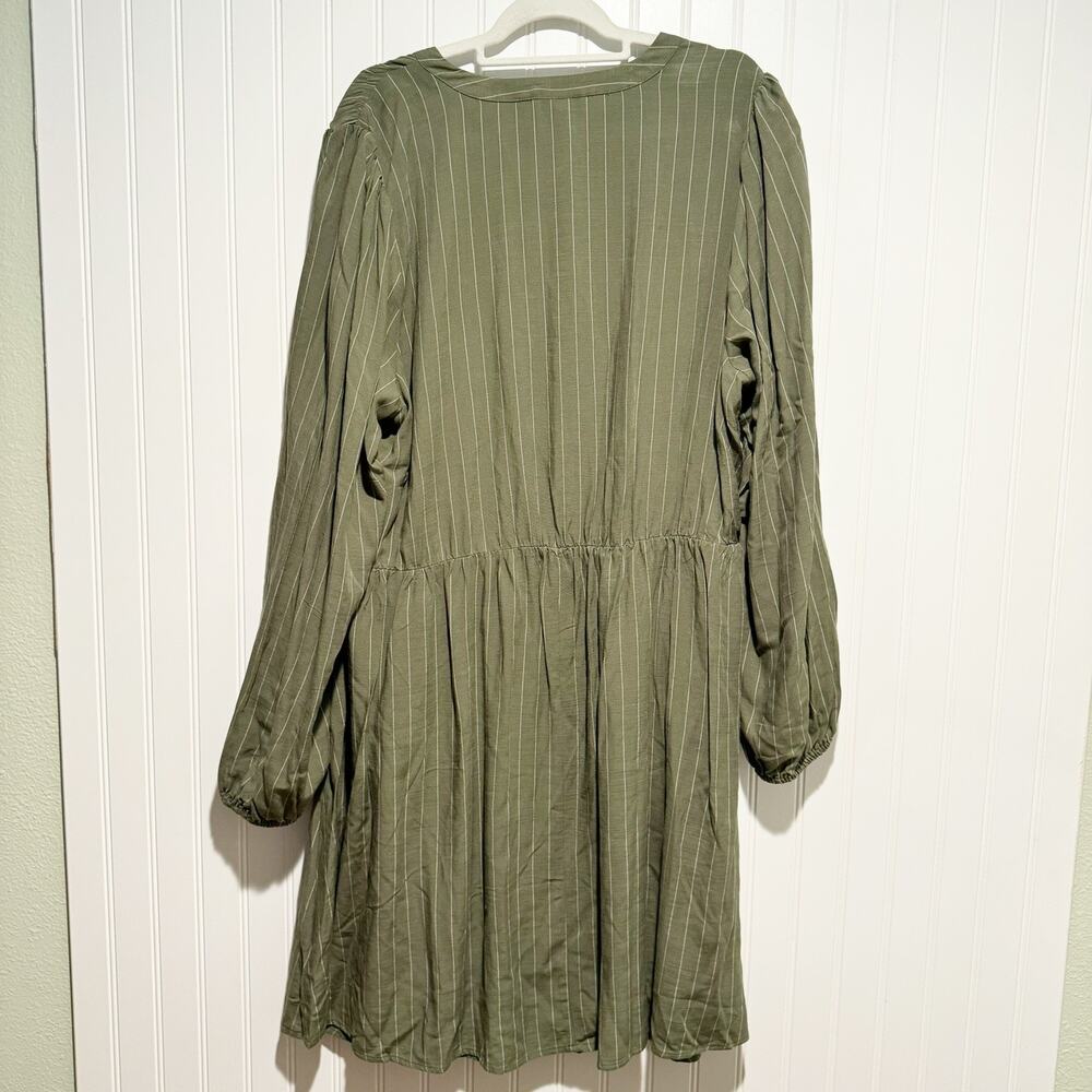 Ava Viv Green Striped Smocked Dress Size XXL - Picture 8 of 8